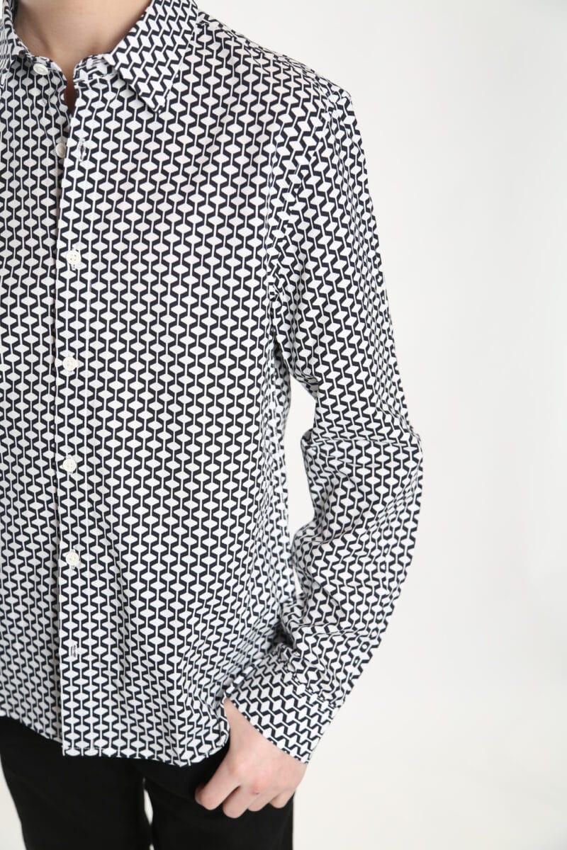 Grey and White Patterned Shirt - Image 2